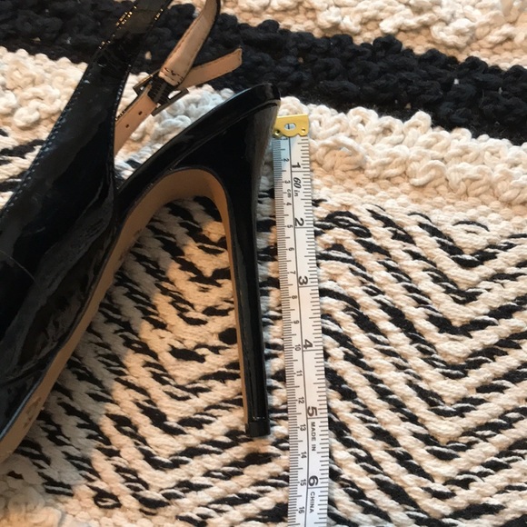 Open back black patent leather heels - Picture 5 of 6